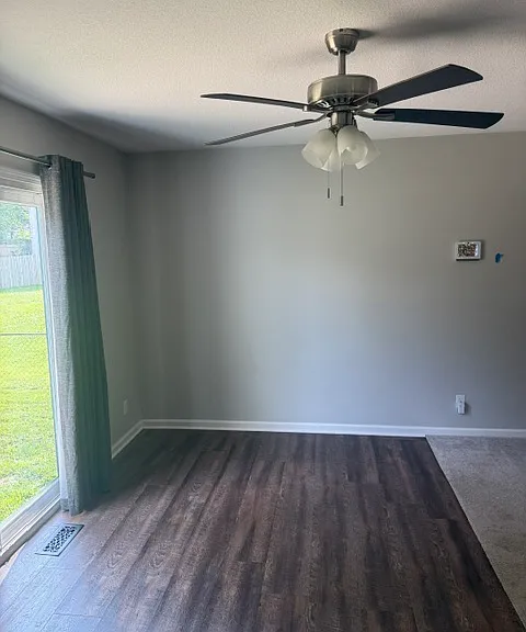 Eat In kitchen area