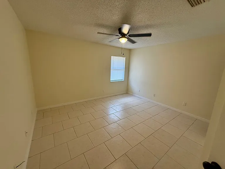 2831 Landover Blvd #C — Photo 12