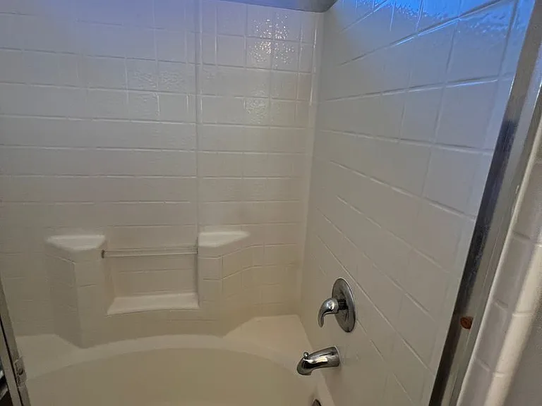 8829 Rising Creek Ct — Photo 40