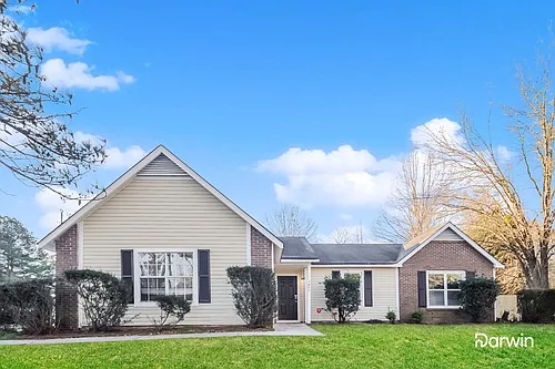 1611 Rolling Hills Trl SE Photo 1