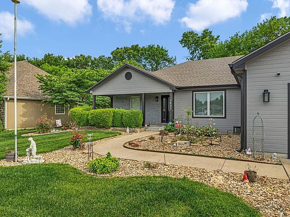 5th image of 3607 SE 22nd Ter
