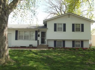 6635 Crown Point Ave, Omaha, NE 68104