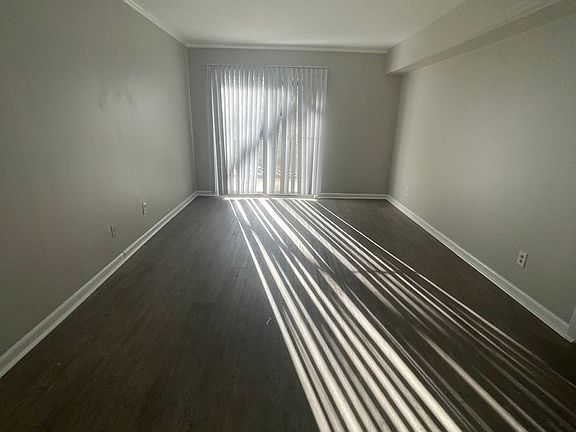 3rd image of 510 N Confederate Ave APT C