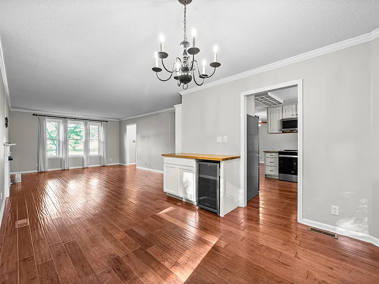 2861 Brothers Rd — Photo 10