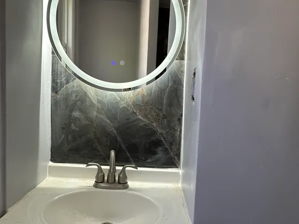 22 W Spring St #1, West Haven, CT 06516