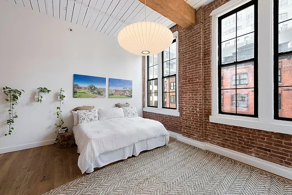 Sold by Nest Seekers International | media 9