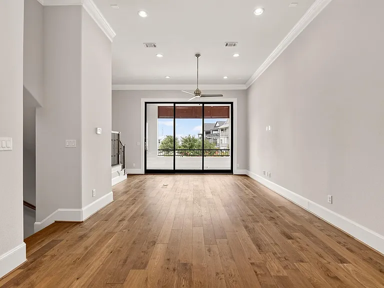 8711 Oak Kolbe Ln — Photo 16