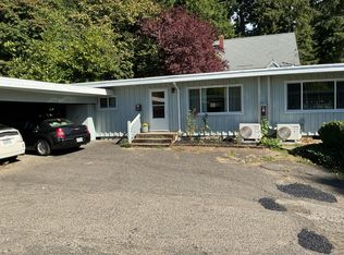 322 2nd St SE, Toledo, OR 97391