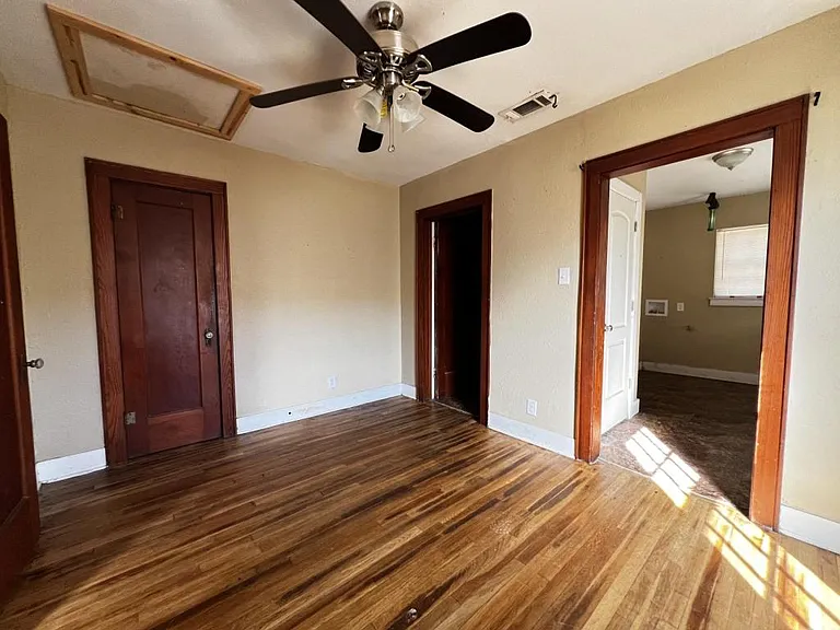 809 W Morton St #101 — Photo 6