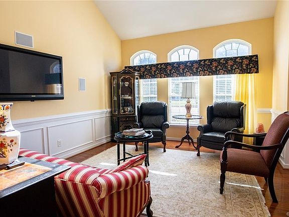 4th image of 2021 Southwinds Ct