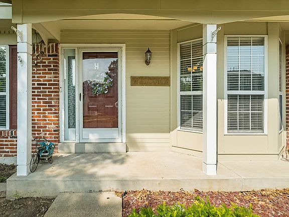 5th image of 433 Harvest Hill Ct