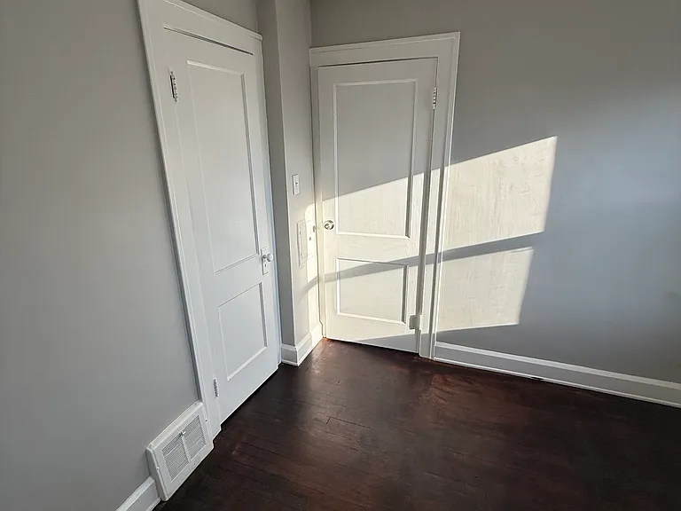8214 Essen Ave — Photo 12