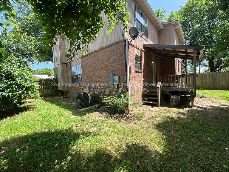 1511 N Bernice Dr — Photo 11