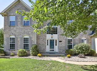 5532 Hennsley Cir, Weldon Spring, MO 63304