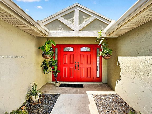 5th image of 15705 SW 7th Pl