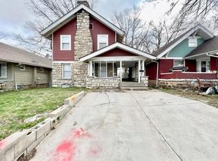 4035 Agnes Ave, Kansas City, MO 64130