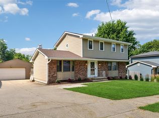 7300 Prairie Ave, Urbandale, IA 50322