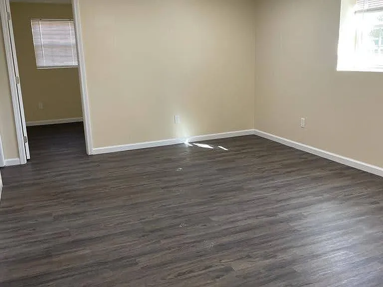 4670 Lindsey Dr — Photo 18