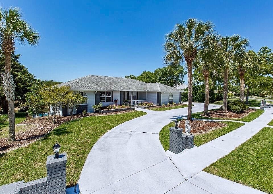 1st image of 18319 Autumn Lake Blvd
