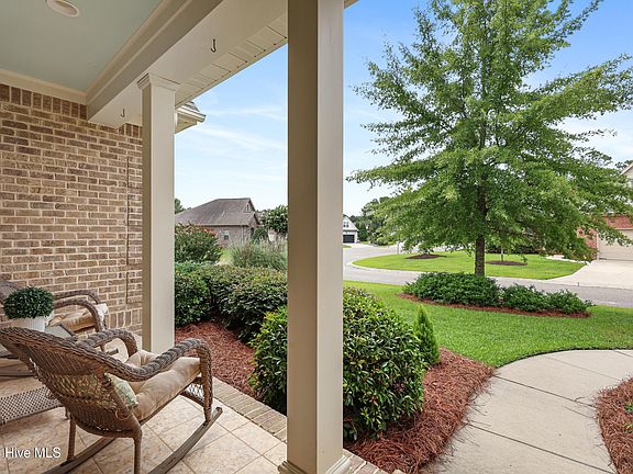 4th image of 1324 Garden Springs Court