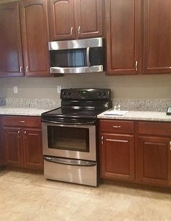 3rd image of 2510 Eagle Crest Ct