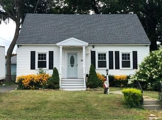 95 Birchwood Rd, Methuen, MA 01844