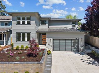 476 NE 58th Ave, Hillsboro, OR 97124