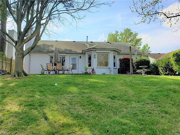 4th image of 3305 Barberry Ln