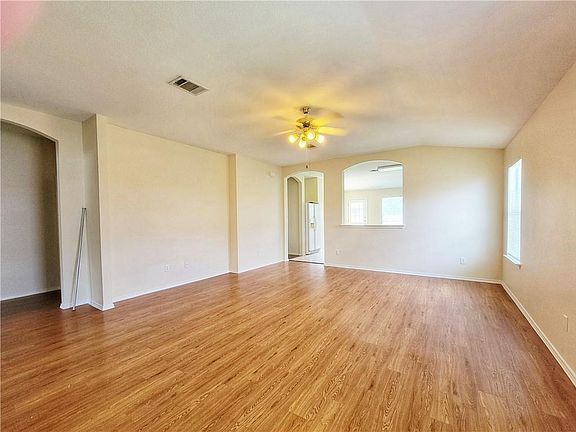 3rd image of 503 Lafayette Square Dr