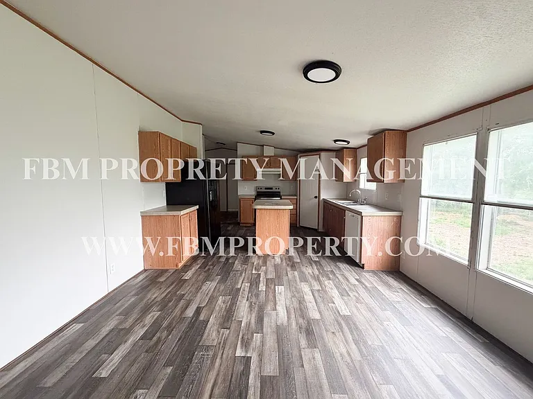 1075 Pluto Rd — Photo 8