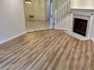 4 Topaz Dr #307, Franklin Park, NJ 08823