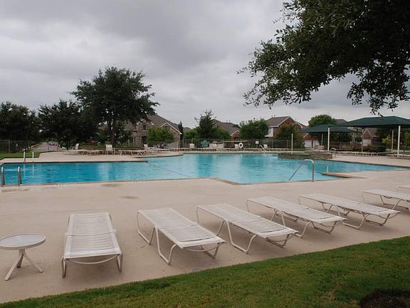 HH Neighborhood Pool