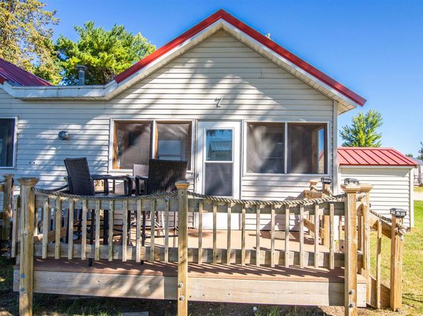 W983 West North Shore Drive #7, Montello, WI 53949