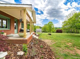 15 C Gillespie Way, Leicester, NC 28748