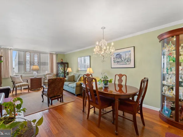 1901 John F Kennedy Blvd APT 924, Philadelphia, PA 19103