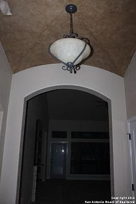 4th image of 209 Rosewood Dr