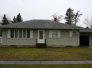 1905 7th St S, Moorhead, MN 56560