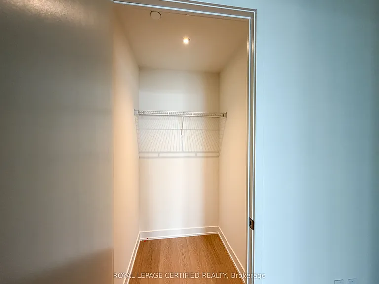 448 Burnhamthorpe Rd W #6407 — Photo 10