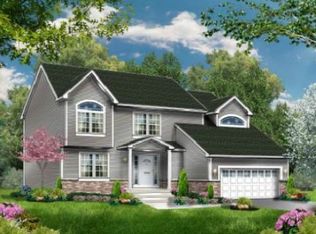 380 Wells Rd, Laurel, NY 11948