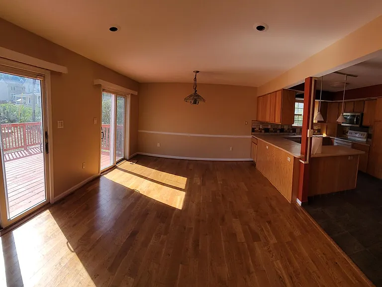208 Prospect Ave — Photo 11