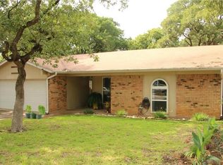 7613 Bermejo Rd, Fort Worth, TX 76112