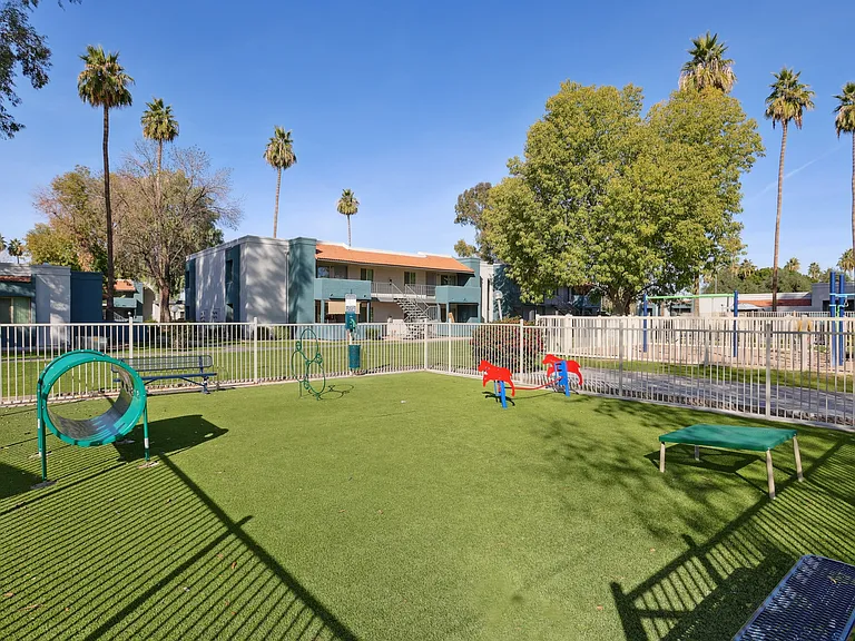 Riviera Park — Photo 30