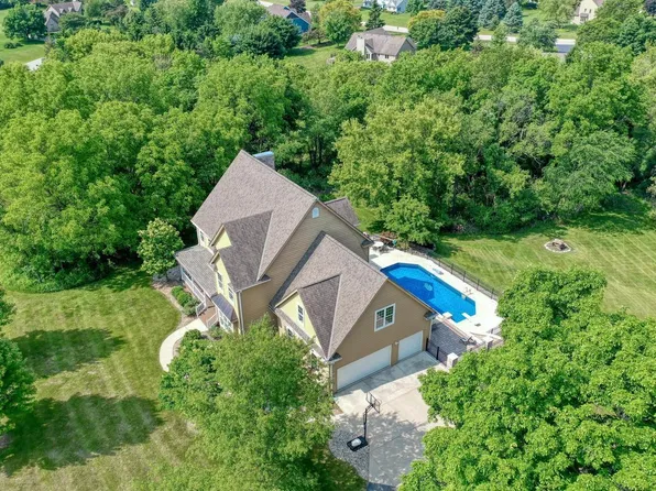 W280N7123 Millpond WAY, Hartland, WI 53029