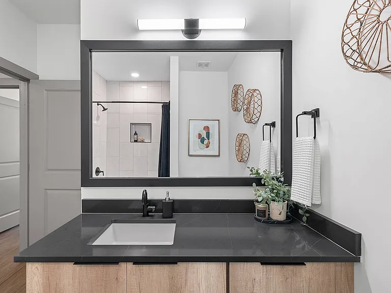 Block Lofts — Photo 10