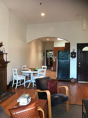 Rented by PLUSH REALTY Inc | media 19