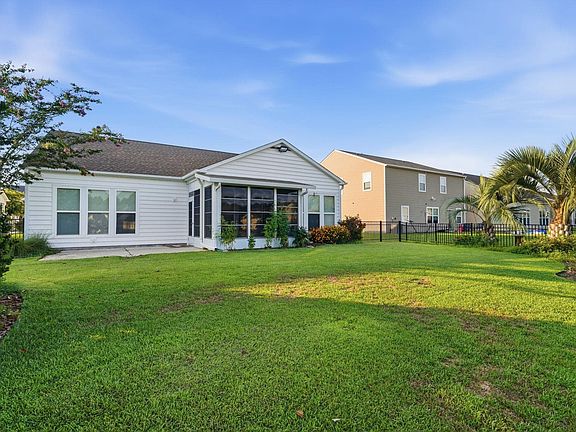 3rd image of 2513 Greenbank Dr.