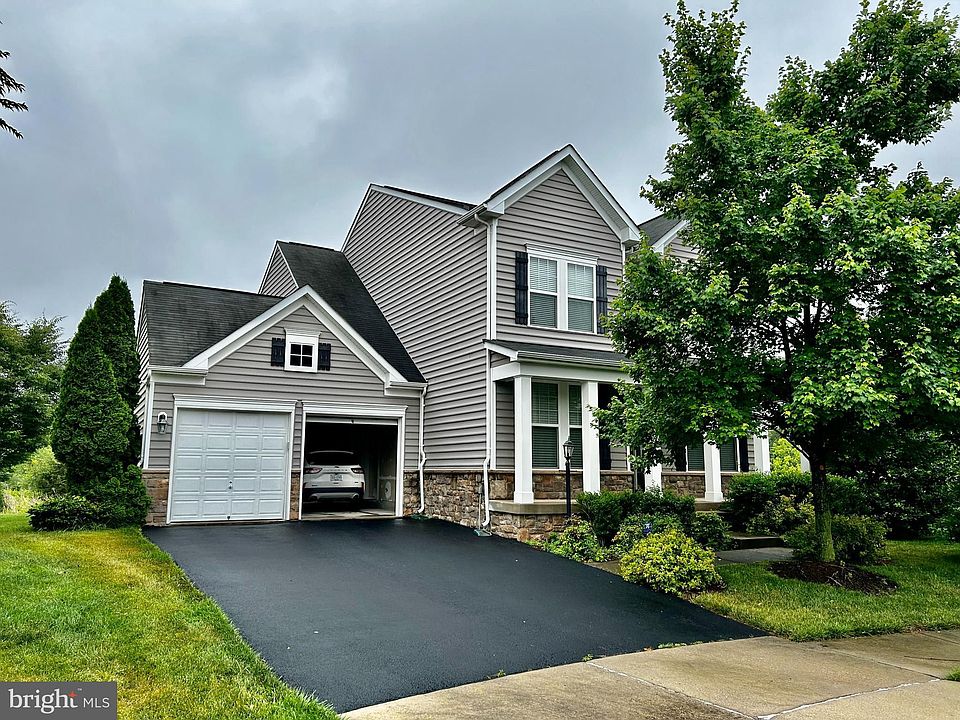 1st image of 42587 Muirwood Ct