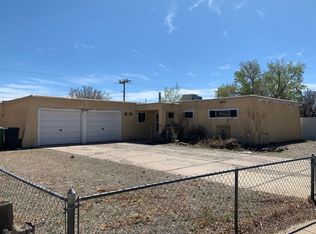 10100 Essex Dr NW, Albuquerque, NM 87114