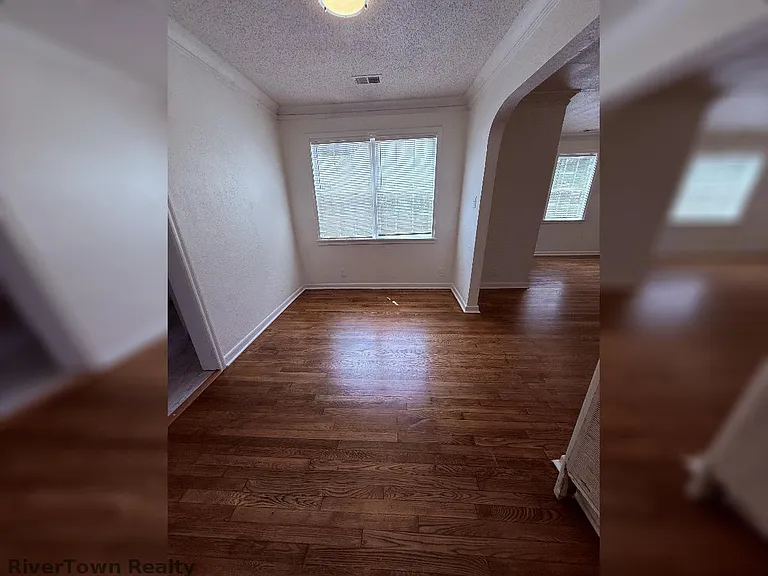 2677 Larose Ave — Photo 9