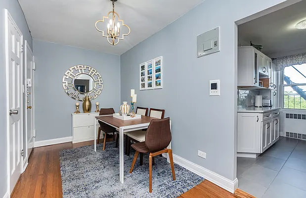 Sold by Re/Max In The City | media 18